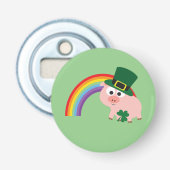 Cute Leprechaun Pig Button Flesopener (Voorkant)