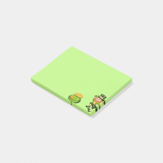 Cute leprechaun & pot goud op kalkgroen post-it® notes (Schuin)