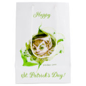 Cute Leprechaun St. Patrick's Day Medium Cadeauzakje (Achterkant)