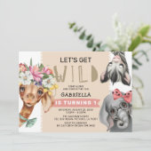 Cute Let's Get Wild Pink Oerwoud 1st Birthday Part Kaart (Staand voorkant)