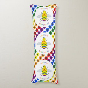 Cute LGBT Proud Rainbow Bee en Flowers Lichaamskussen