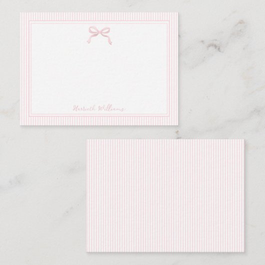 Cute lichtroze strik en strepen rand notitiekaartje (Voorkant / Achterkant)
