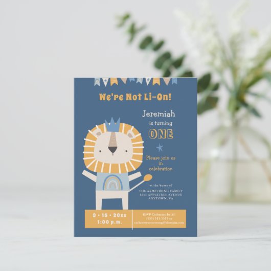 Cute Lion One Year Boy Birthday Party Invitation (Staand voorkant)