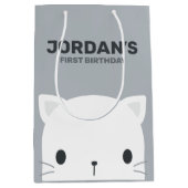 Cute Little Cat Birthday Medium Cadeauzakje (Voorkant)