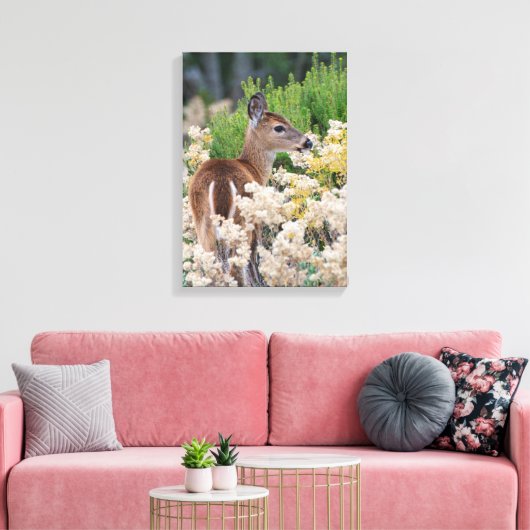 Cute Little Fawn Canvas Afdruk (Insitu (Woonkamer))