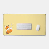 Cute Little Fox die Butterfly op Yellow bezoekt Bureaumat (Keyboard & Muis)