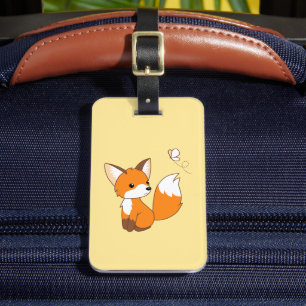 Cute Little Fox Watching Butterfly Bagagelabel
