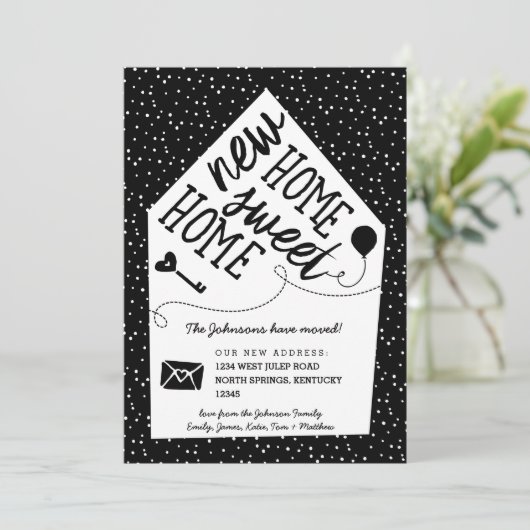 Cute Little House Moving Announding Kaarten (Staand voorkant)