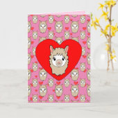 Cute Llama Head en Red Hearts Pink Background Kaart (Gele Bloem)