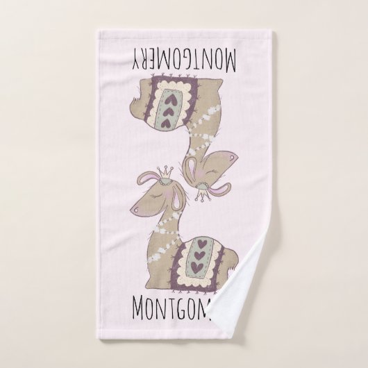 Cute Llama Princess Wearing a Crown Bad Handdoek (Handdoek)