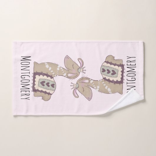 Cute Llama Princess Wearing a Crown Bad Handdoek (Handdoek)