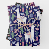 Cute Llama Whimsical Botanical Pattern Inpakpapier Vel (In situ)
