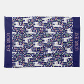 Cute Llama Whimsical Botanical Pattern Theedoek (Horizontaal)