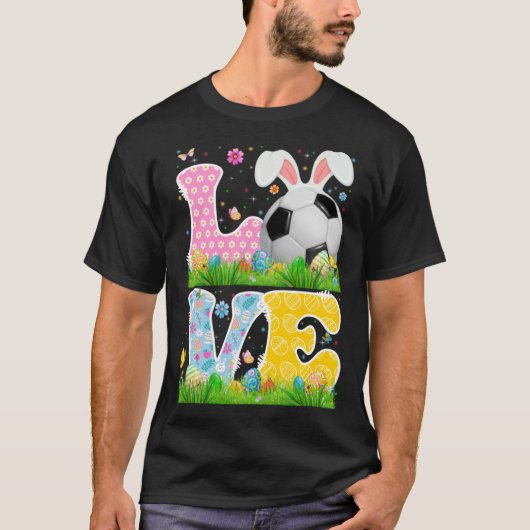 Cute Love Voetbal with Bunny Easter Day B T-shirt (Voorkant)