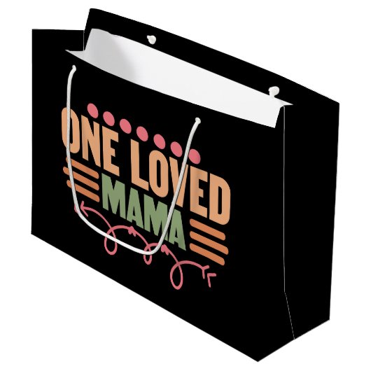 Cute loved Mama word art Groot Cadeauzakje (Voorkant Gekanteld)