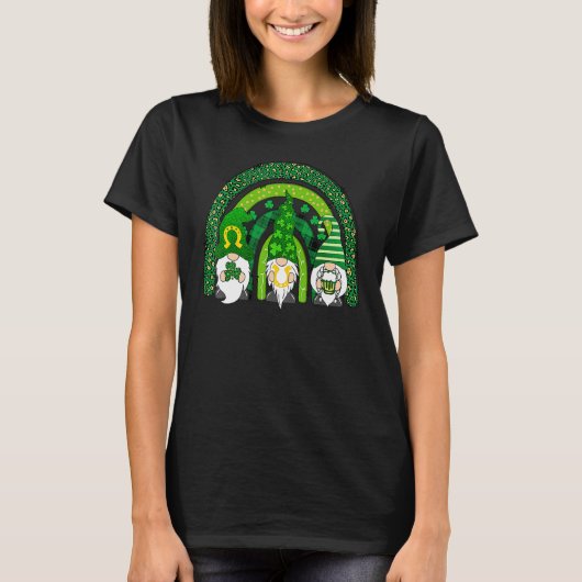 Cute Lucky Rainbow Gnome Happy St Patricks Day_1 T-shirt (Voorkant)