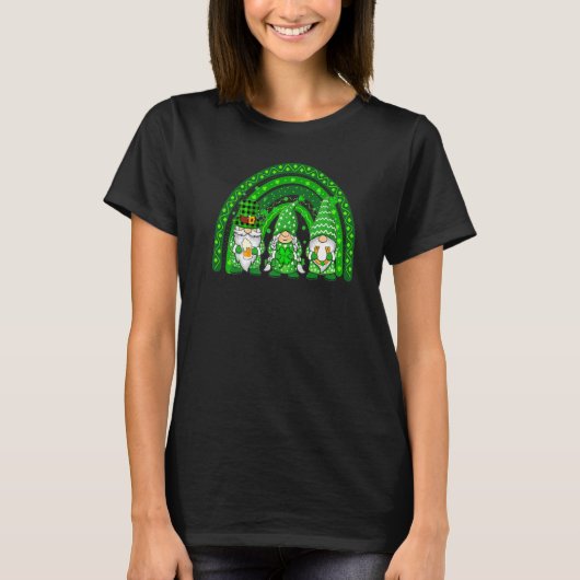 Cute Lucky Rainbow Gnome Happy St Patricks Day Fam T-shirt (Voorkant)