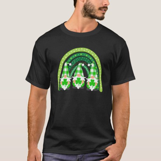 Cute Lucky Rainbow Gnome Happy St Patricks Day Fam T-shirt (Voorkant)