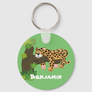 Cute luipaard slaapt in boom cartoon illustratie sleutelhanger