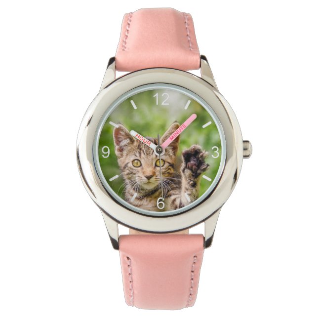 Cute Maneki Neko Cat Kitten Funny Beckoning Pose Horloge (Voorkant)