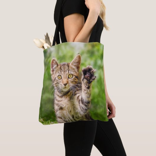Cute Maneki Neko Cat Kitten Funny Beckoning Pose Tote Bag (Dichtbij)