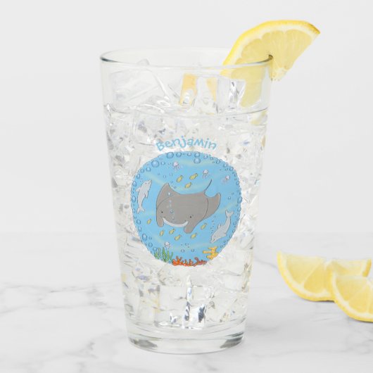 Cute manta ray en bubbles cartoon illustratie glas (Achterkant ijs)