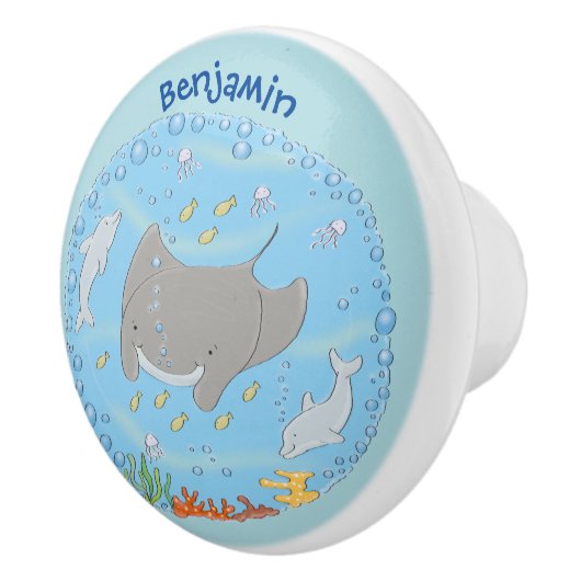 Cute manta ray en bubbles cartoon illustratie keramische knop (Rechts)