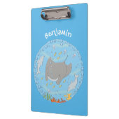 Cute manta ray en bubbles cartoon illustratie klembord (Links)