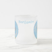 Cute manta ray en bubbles cartoon illustratie matglas koffiemok (Center)