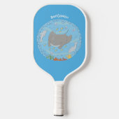 Cute manta ray en bubbles cartoon illustratie pickleball paddle (Achterkant)