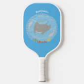 Cute manta ray en bubbles cartoon illustratie pickleball paddle (Voorkant)