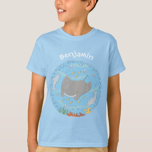 Cute manta ray en bubbles cartoon illustratie t-shirt (Voorkant)