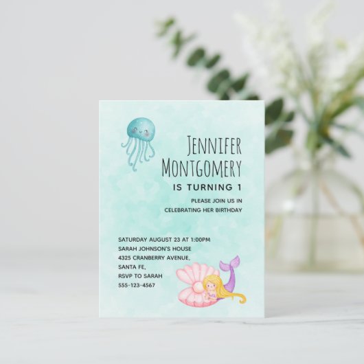 Cute Mermaid under the Zee Waterverf Birthday Uitnodiging Briefkaart (Staand voorkant)