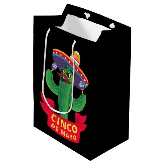 Cute Mexican Cactus Cinco De Mayo party Medium Cadeauzakje (Voorkant Gekanteld)