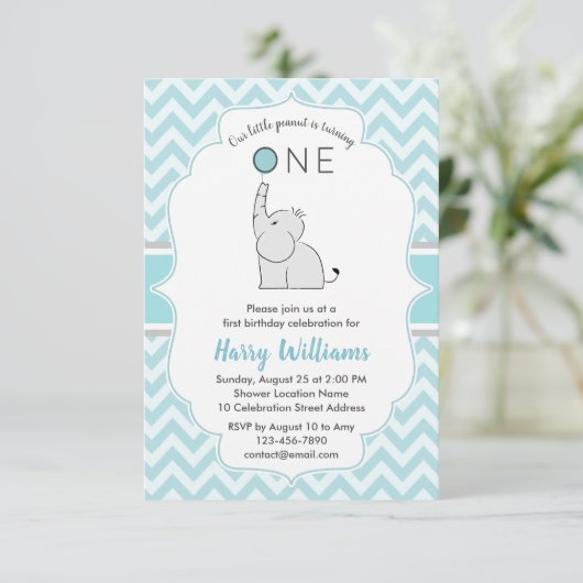 Cute Modern Blue White Elephant 1st Birthday Party Kaart (Staand voorkant)
