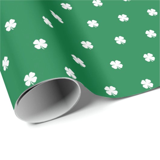 Cute Modern Green Lucky Clovers Cadeaupapier (Rol Hoek)