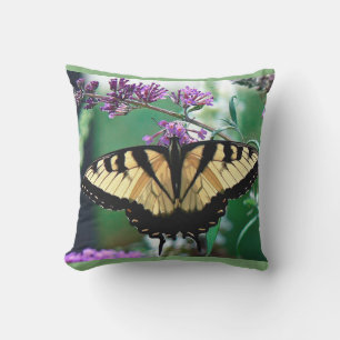 Cute Modern Photography Butterfly en Flower Buitenkussen