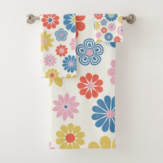 Cute Modern Scandi Boho Folk Flower Pattern Bad Handdoek (Insitu)