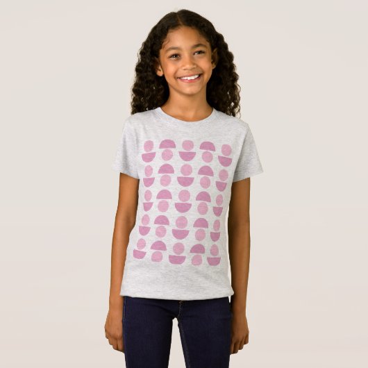 Cute Modern Scandinavian Art Pattern in Pink T-shirt (Voorkant volledig)