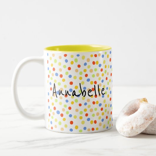 Cute Modern Script Polka Dot Tweekleurige Koffiemok (Met donut)