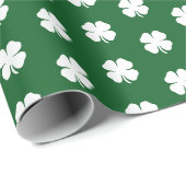 Cute Modern Simple Dark Green Lucky Clovers Cadeaupapier (Rol Hoek)