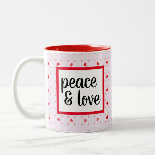 Cute Modern Typography Peace and Love Tweekleurige Koffiemok