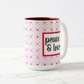Cute Modern Typography Peace and Love Tweekleurige Koffiemok (Voorkant rechts)
