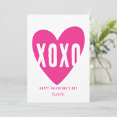 Cute Modern XOXO Heart Personalized Valentijnse Feestdagenkaart (Staand voorkant)