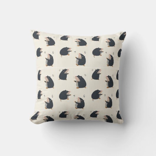 Cute Mole Throw Pillow – Design for Kid Kussen (Voorkant)