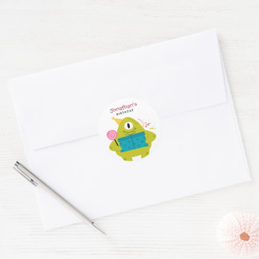 Cute monster ronde sticker (Envelop)