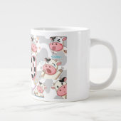 Cute “Moo Cow” Cartoon Design Grote Koffiekop (Rechts)