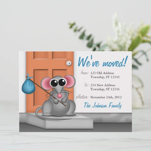 Cute Mouse on Doorstep - Moving Announements Aankondiging (Staand voorkant)