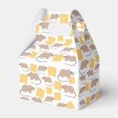 Cute Mouse Rodent Eating Cheese Birthday Bedankdoosjes (Achterkant)