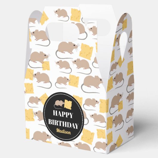 Cute Mouse Rodent Eating Cheese Birthday Bedankdoosjes (Geopend)